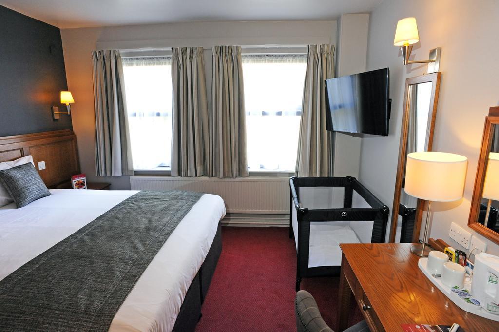 Brentwood Inn By Greene King Inns Rotherham Bilik gambar