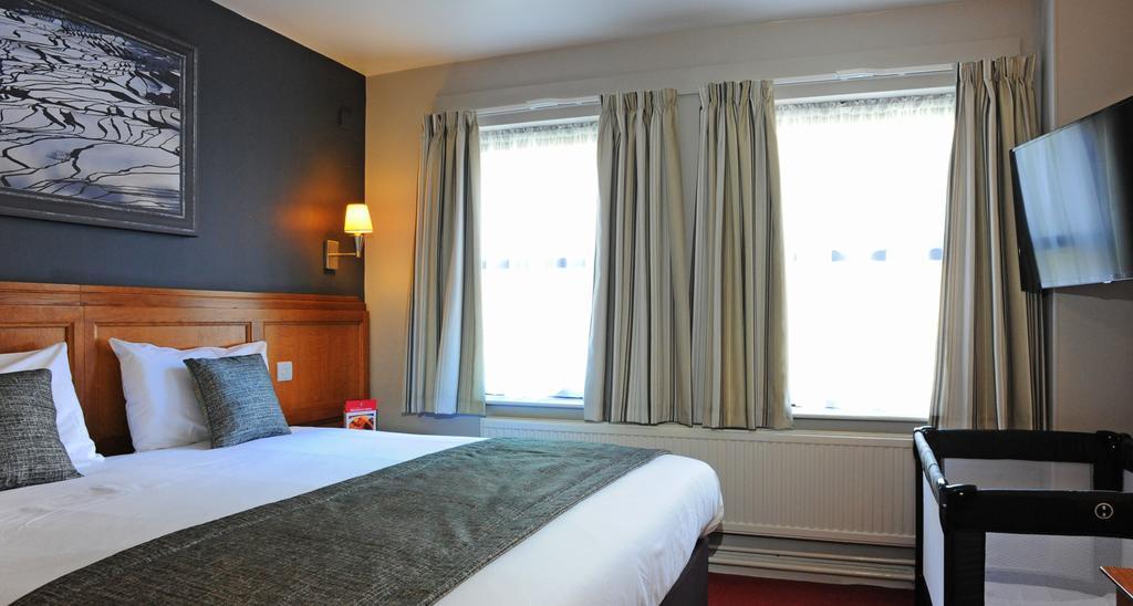 Brentwood Inn By Greene King Inns Rotherham Bilik gambar