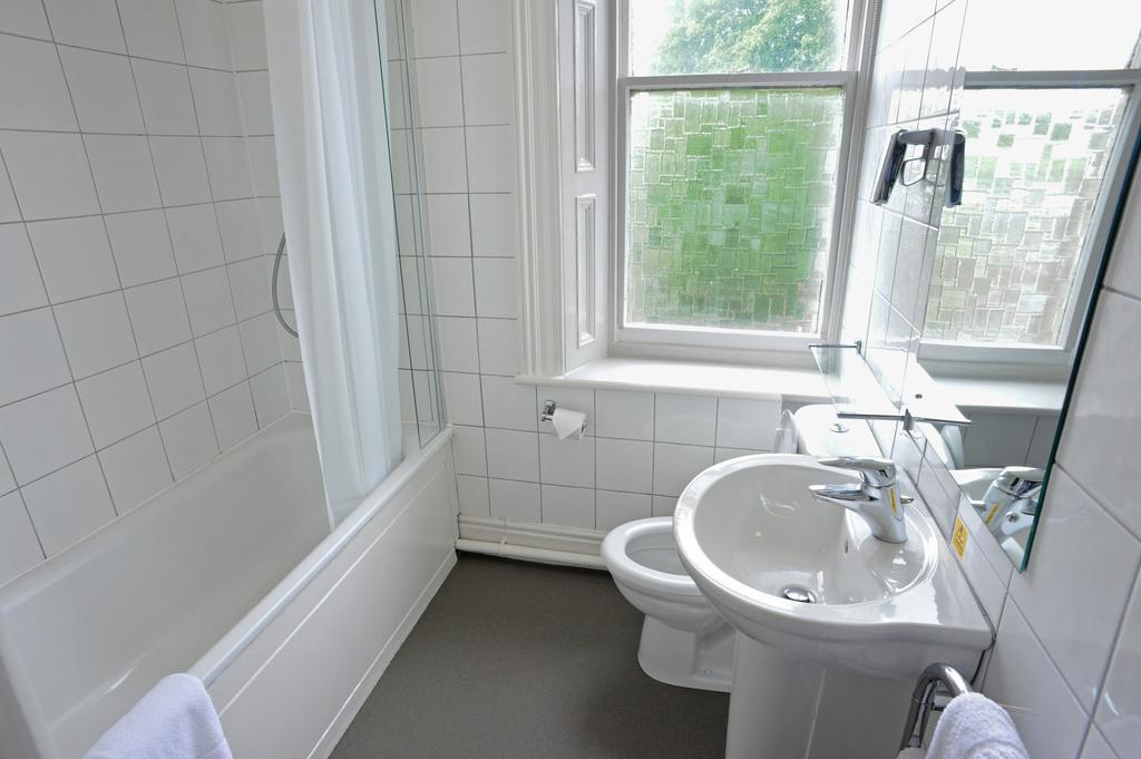 Brentwood Inn By Greene King Inns Rotherham Bilik gambar