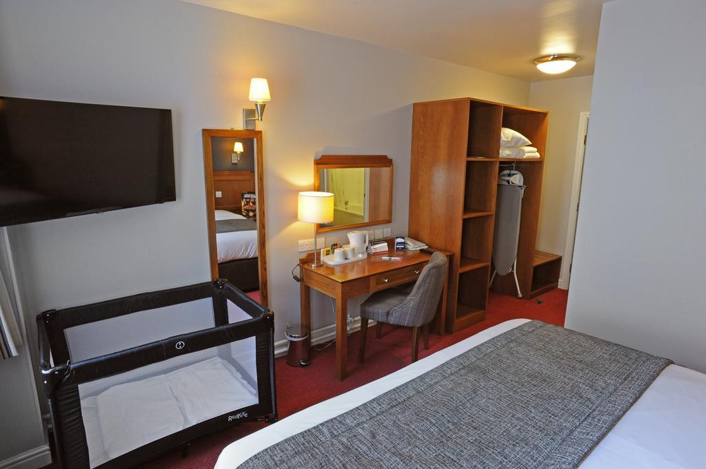 Brentwood Inn By Greene King Inns Rotherham Bilik gambar
